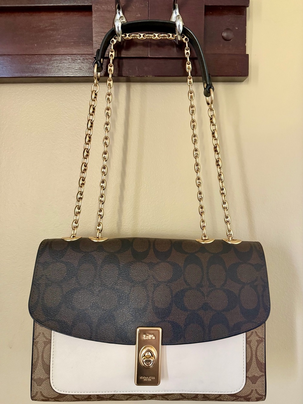 Coach Two-Tone Signature Chain Shoulder Bag in Brown & Cream